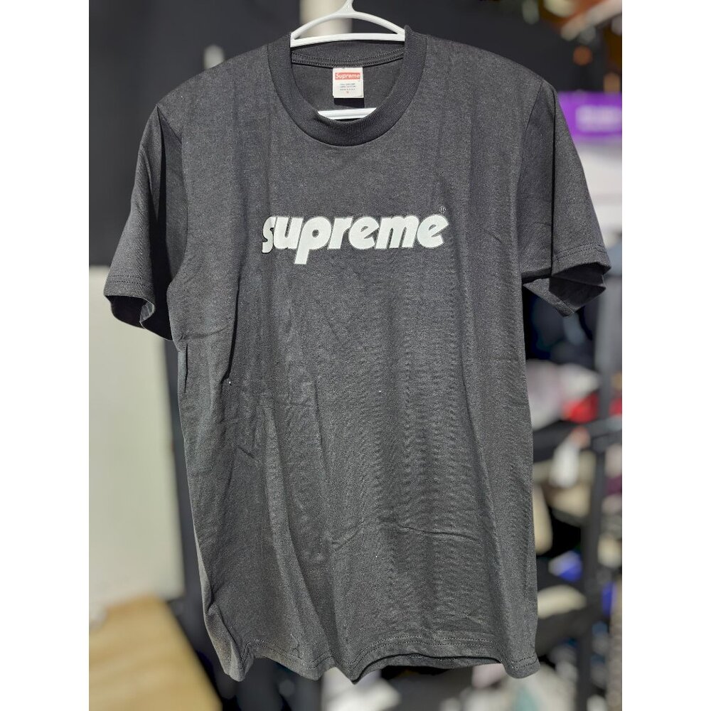 Supreme woman shirt Small